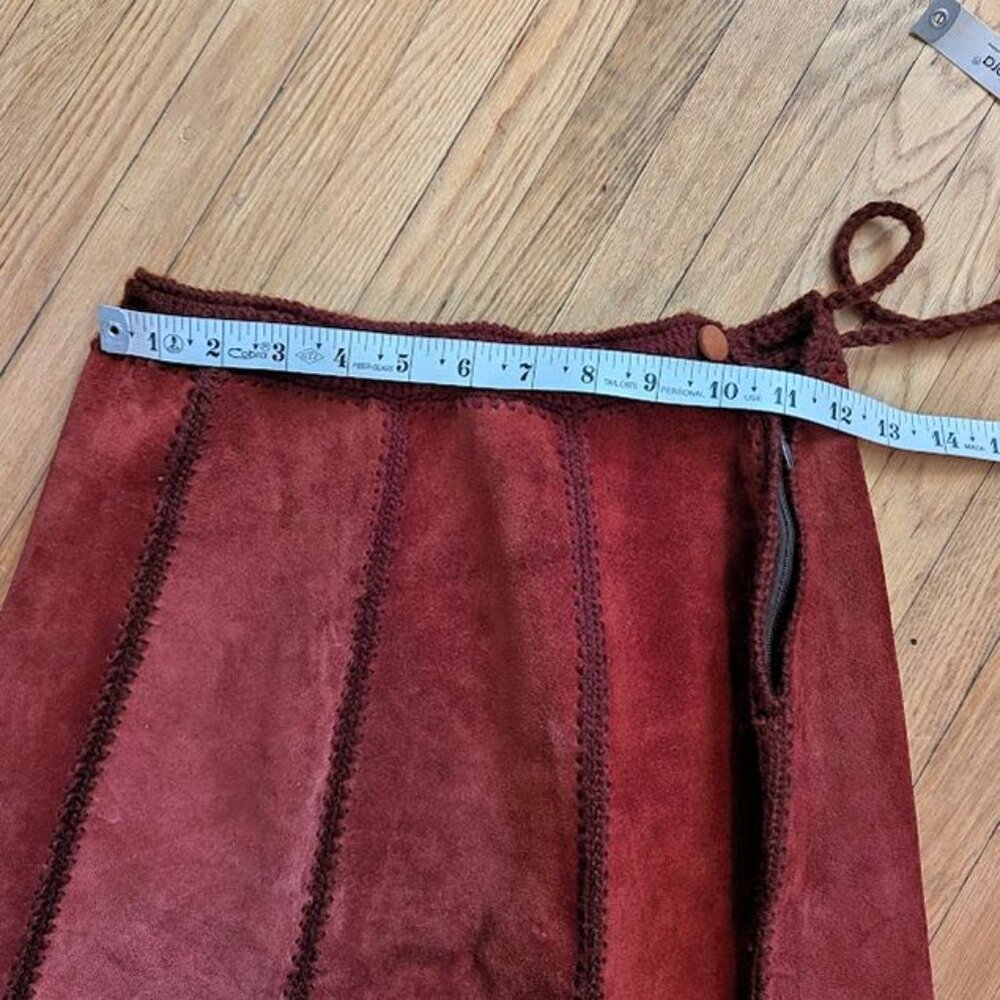 Vintage Red Suede Midi Skirt Chunky Knit Boho Dark Academia Size 0 - Picture 10 of 10